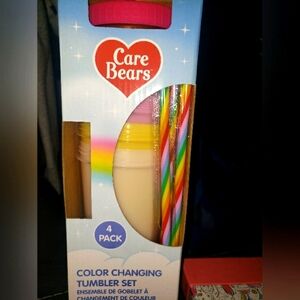 CARE BEARS COLOR CHANGING 24OZ TUMBLERS WITH LIDS & STRAWS SET OF 4 NIB.